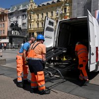 Zastoj tramvaja na Jelačiću, oštećen pantograf