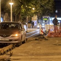 Automobil ponovno zapeo u tračnicama