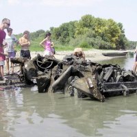Vađenje njemačkog vozila iz Dunava kod Batine 2003. godine