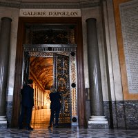 Otvorena galerija Apolon u Louvreu