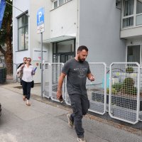Zagreb: USKOK-ovi istražitelji izlaze iz prostorija HOO-a
