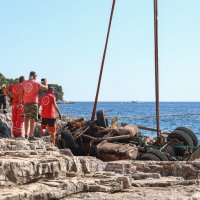 Uklanjanje kamiona Herculanea iz mora