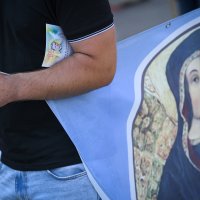 Molitelji na Trgu bana Jelačića prve subote u kolovozu