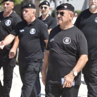 Postrojavanje IX. bojne HOS-a Rafael vitez Boban u Kninu
