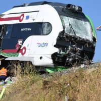 I dva dana nakon nesreće električni vlak stoji na mjestu sudara