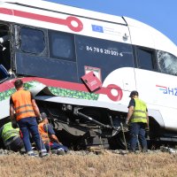 I dva dana nakon nesreće električni vlak stoji na mjestu sudara