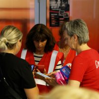 Evakuacija građana nakon požara u Omišu