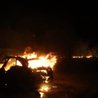 Izgorjeli su auti, brodovi i kuće...