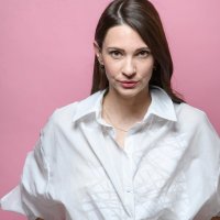 Sara Renar