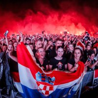 Vatromet i baklje na koncertu u Vukovaru