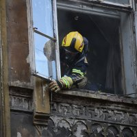 Vatrogasci gase požar u stanu u Mesničkoj ulici u Zagrebu