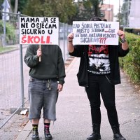 Prosvjed pred Elektrotehničkom školom