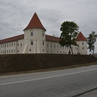 Novoobnovljeni dvorac Erdody u Kerestincu