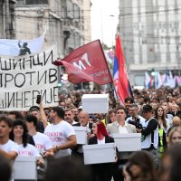 Beograd: Studentski pokret predaje Republičkoj izbornoj komisiji potpise za listu 'Studentska lista – Studenti pobjeđuju'