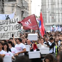 Beograd: Studentski pokret predaje Republičkoj izbornoj komisiji potpise za listu 'Studentska lista – Studenti pobjeđuju'
