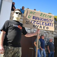 Prosvjed zbog spaljivanja otpada u Koromačnom
