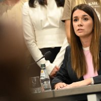 Izvanredna tiskovna konferencija Ane Brnabić
