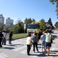 Koromačno: Građani blokirali prometnicu zbog dovoza otpada iz Like