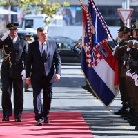 Zoran Milanović održao sastanak s načelnikom Glavnog stožera OSRH