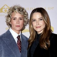 Ashlyn Harris, Sophia Bush