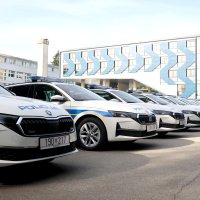 Primopredaja policijskih vozila