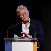 Michael Douglas
