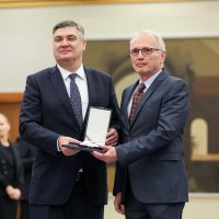 Zoran Milanović uručio odlikovanja