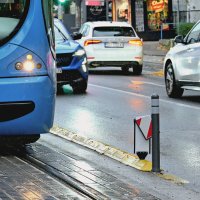 Oštećeni stupići u Savskoj