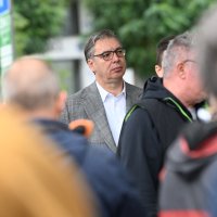 Beograd: Aleksandar Vučić u pratnji supruge glasao na izvanrednim parlamentarnim izborima