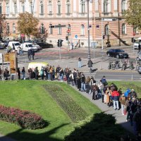 Čekanje u redu za Orašara ispred HNK Zagreb