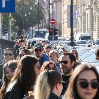 Čekanje u redu za Orašara ispred HNK Zagreb