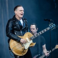 Bryan Adams