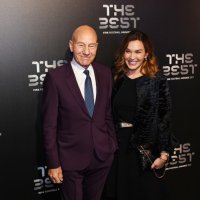 Sir Patrick Stewart i Sunny Ozell