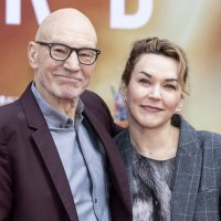 Sir Patrick Stewart i Sunny Ozell