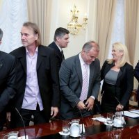 Premijer Zoran Milanović sa šefovima klubova parlamentarnih stranaka dogovara raskid arbitraže sa Slovenijom (3)