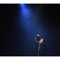 Nina Violić u 'Lampedusa Beach'