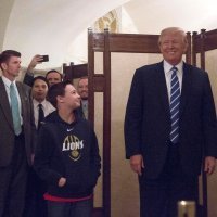 Donald Trump s prvim posjetiteljima u Bijeloj kući