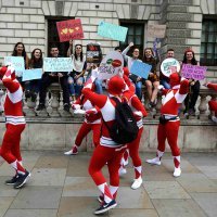 Prosvjedi potpore izbjeglicama po Europi 06