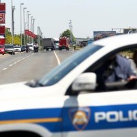 Vatrogasci i stručnjaci iz Petrola zaustavili curenje plina iz cisterne na benzinskoj (10)