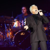 Tom Jones