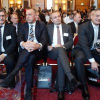 Miodrag Šajatović,  Davor Tomašković,  Dejan Ljuština,  Yiri Dvorjačanski