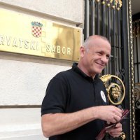 Stožer za obranu Vukovara pred Saborom (4)