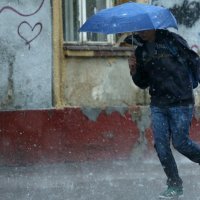 Zagreb Snažan pljusak iznenadio građane (3)