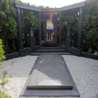 Predstavljen prvi digitalni nadgrobni spomenik iTernal