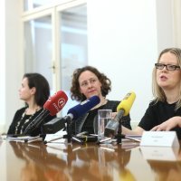 Nina Obuljen Koržinek, Branka Benečić