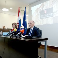 Sutkinja Ustavnog suda Snježana Bagić i predsjednik Miroslav Šeparović