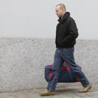 Saucha napušta svoj stan nakon što mu je skinut Saborski imunitet (2)