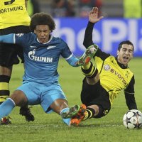 Zenit - Borussia Dortmund, Axel Witsel (L), Henrikh Mkhitaryan