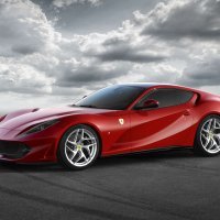 Ferrari 812 Superfast (1)