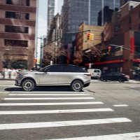 Ellie Goulding i Range Rover Velar 15